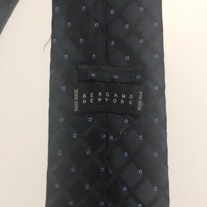 Bergamo New York Neck Tie (navy blue)